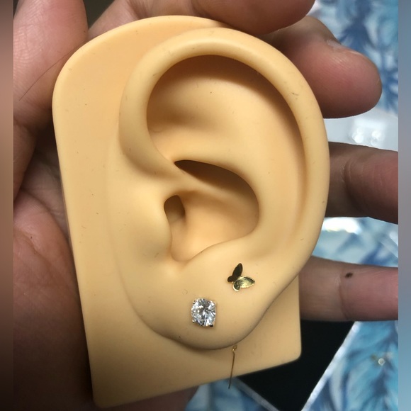 Butterfly Tictac Earrings with Butterfly design - Picture 2 of 3